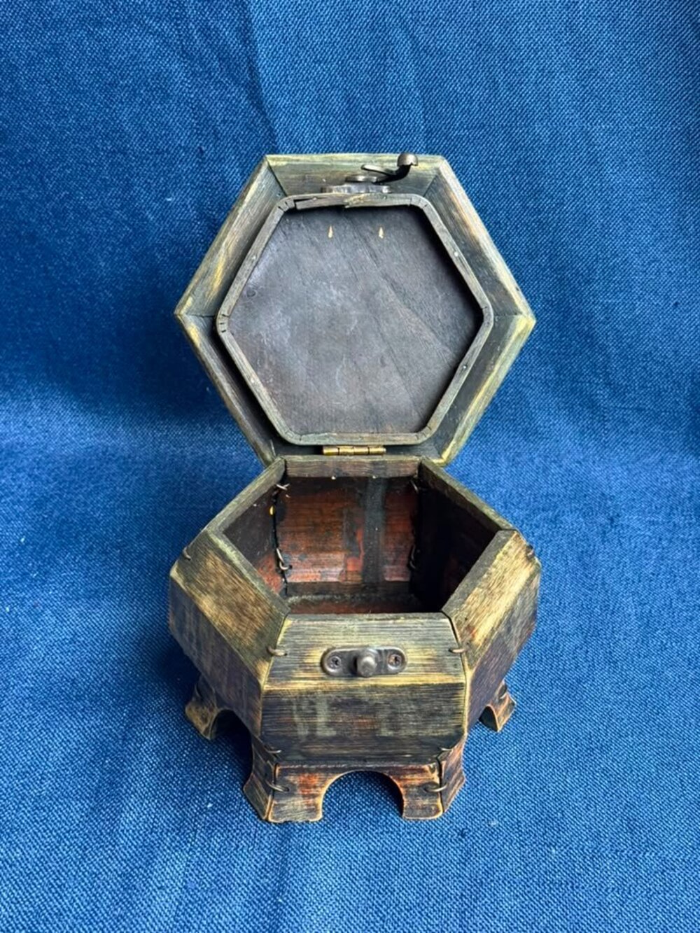 Vintage 1980s Hexagonal Wooden Pagoda Jewelry Box - Torched Wood Trinket Chest 1
